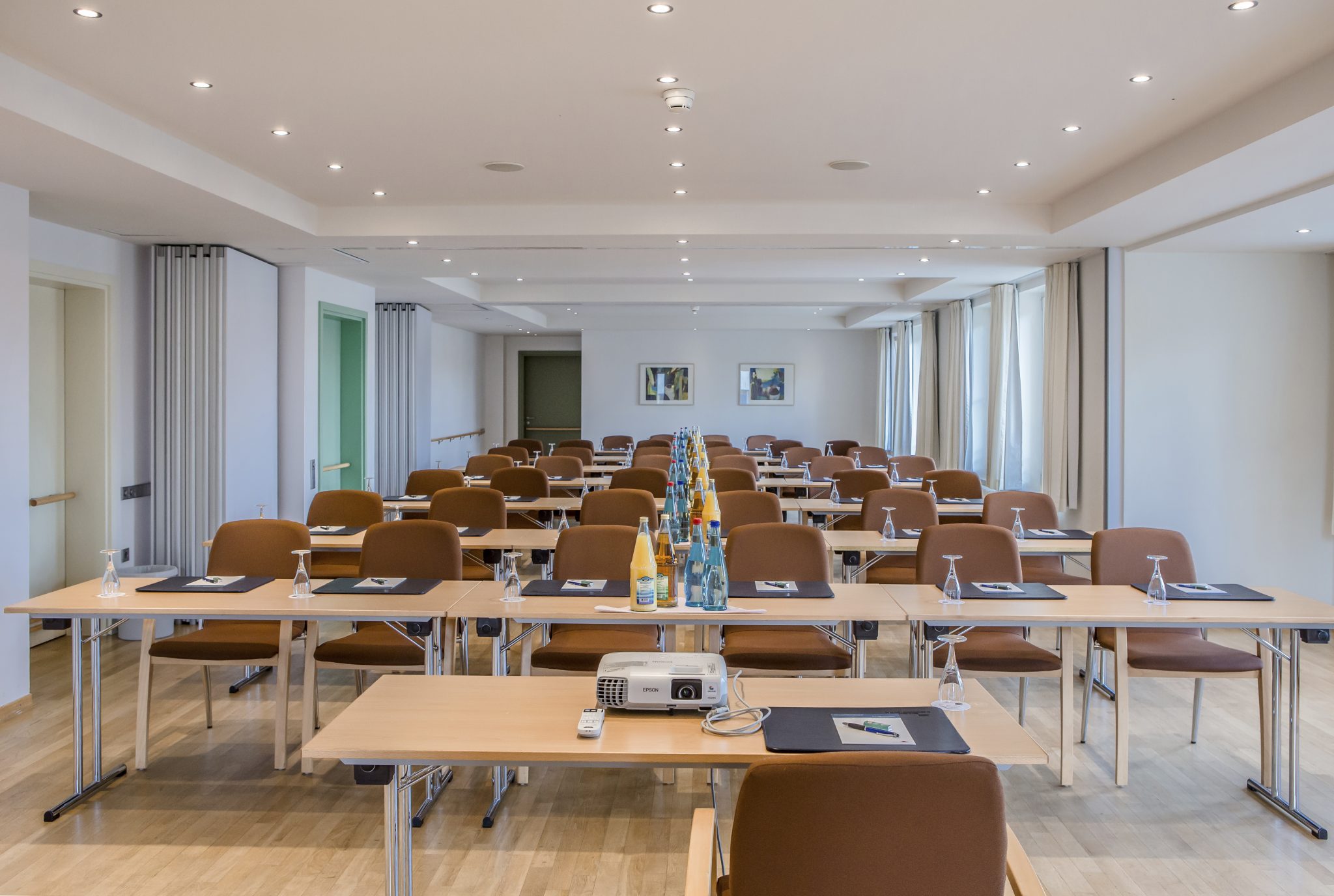 Raum 1-3_Parlamentarisch_lang_qf